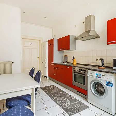 Enjoy Your With Dkn - Mon-sun - Late Night Check-in - Multilanguage - Near Railway Station - Witamy Serdecznie Apartment