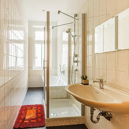 Apartamento Enjoy Your With Dkn - Mon-sun - Late Night Check-in - Multilanguage - Near Railway Station - Witamy Serdecznie
